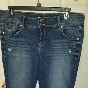 Torrid Distressed Flare Sz 16